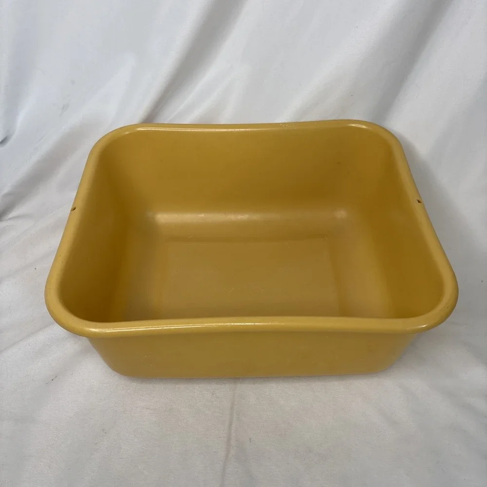 Vintage Rubbermaid Harvest Gold Plastic Dish Pan Basin 2951 USA 11.4 Qt